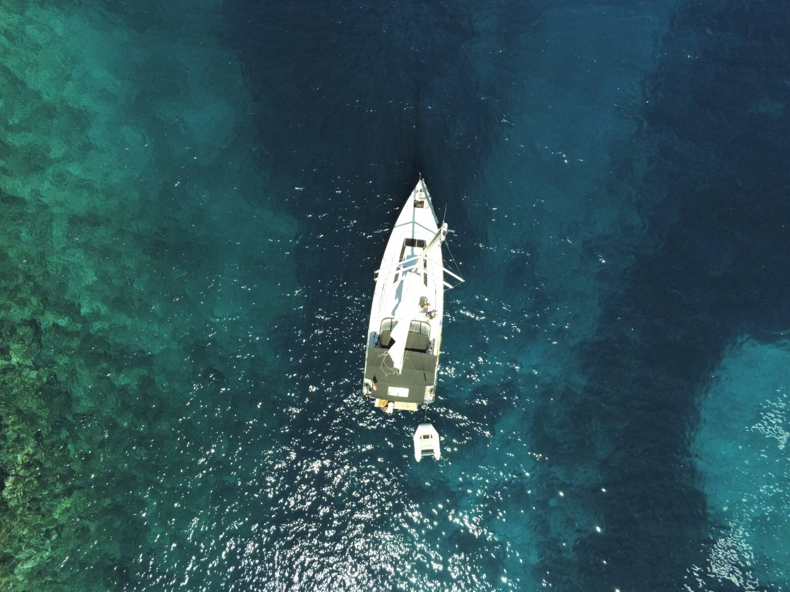 Everest boat_Oceanis 46.1 taken from above